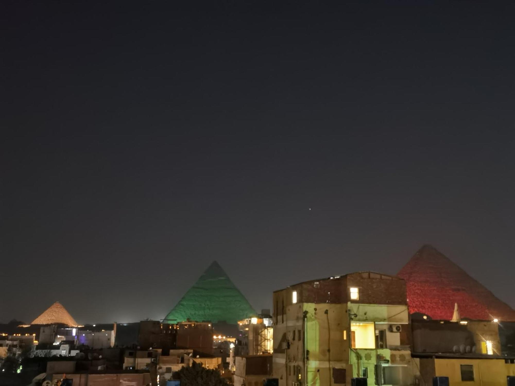 The View Pyramids Hotel Kafrat al Jabal Exterior photo